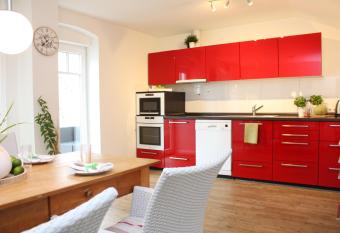 Ferienwohnung Noor mitten in der Eckernf  rder Altstadt allows 18 year olds to book a room