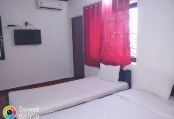 Budget beach stay in Tito s Lane has Balcony rooms