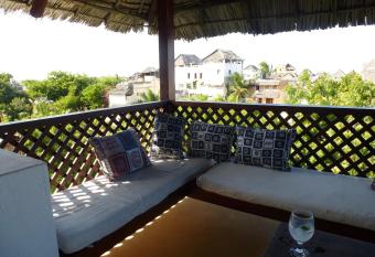 Deuli House has Balcony rooms