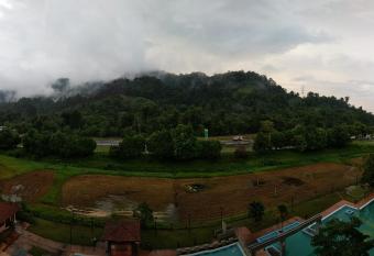 Suria Aparment Bukit Merah has Balcony rooms