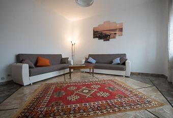 Affittacamere Serravalle Shopping has Balcony rooms