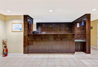 Motel 6 La Porte, TX has Smoking rooms