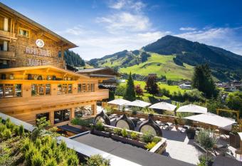 Alpin Juwel has Balcony rooms