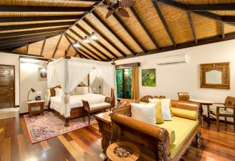 Hideaway Rio Celeste Hotel allows 18 year olds to book a room