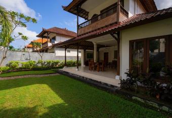 Kusuma Resort Seminyak has Balcony rooms