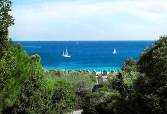 Kon Tiki allows 18 year olds to book a room