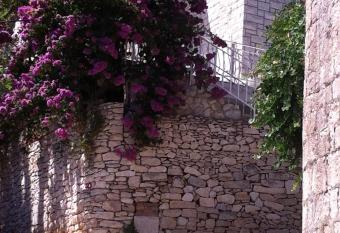 Central Studio Apartments & Dormitory Rooms has Balcony rooms