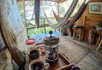 Paraiso Verde has Balcony rooms