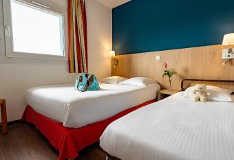 B&B HOTEL Colmar Lumi  re allows 18 year olds to book a room