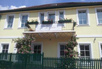 Hotel Pension Alte M  hle allows 18 year olds to book a room