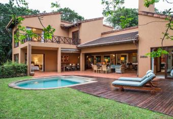 La Casa Compartida has Balcony rooms