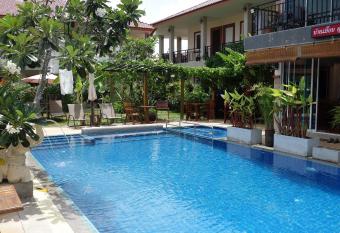 Baan Sooksiri Bangsaray has Balcony rooms