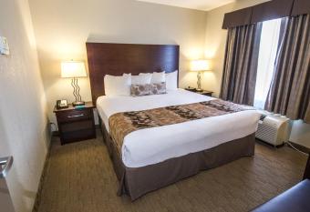 Best Western Plus Pembina Inn & Suites allows 18 year olds to book a room