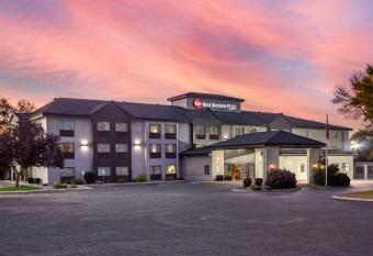 Best Western Plus Spokane North allows 18 year olds to book a room
