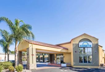 Prodigy Hotel, a Days Inn by Wyndham allows 18 year olds to book a room