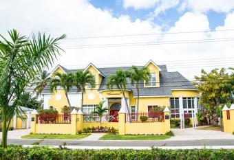 Brownstone Guesthouses allows 18 year olds to book a room