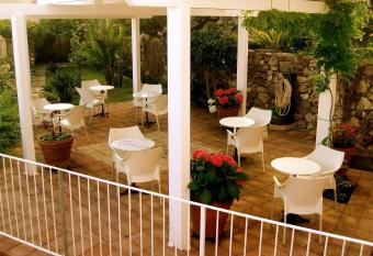 Hotel Villa Pimpina has Balcony rooms