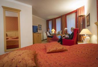 Hotel Residenz has Balcony rooms