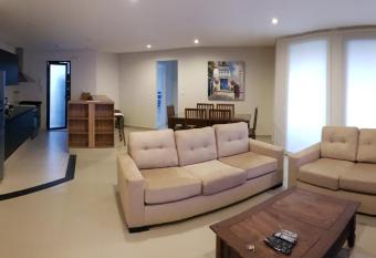 Departamento amoblado en condominio cerrado! Un lugar ideal para instalarse! allows 18 year olds to book a room