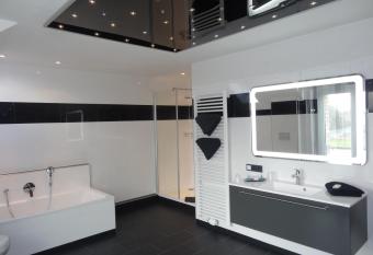 Hotel zur Wasserburg has Balcony rooms