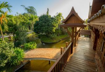 Suksatan Lamphun has Balcony rooms
