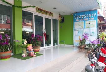 Cha-Am Fish Star has Balcony rooms