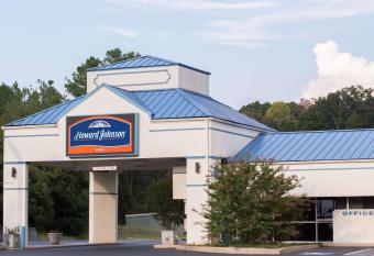 Howard Johnson by Wyndham Commerce GA has Smoking rooms