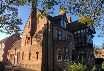 The Craigie Hotel allows 18 year olds to book a room