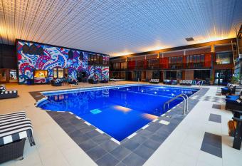 The Highlander Hotel Ascend Hotel Collection has Balcony rooms