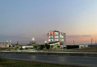 Monte Rei Hotel has Balcony rooms