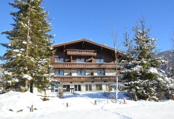 Hotel Wieser has Balcony rooms