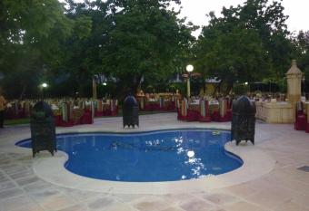 Hotel Castillo de Montemayor has Balcony rooms