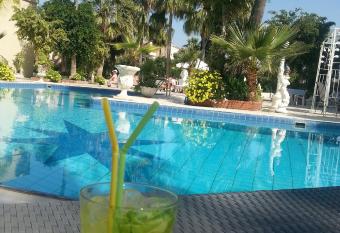 Tasiana Star allows 18 year olds to book a room