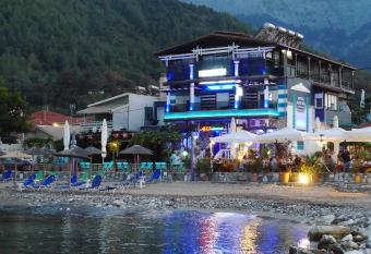 Blue Sea Beach Hotel allows 18 year olds to book a room