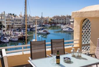 Magnifico apartamento con vistas en Puerto Marina has Balcony rooms