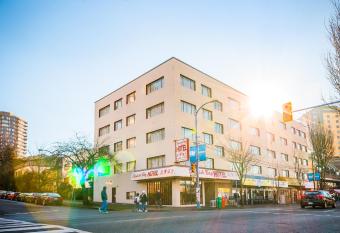 English Bay Hotel allows 18 year olds to book a room