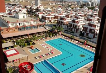 Royal Sun Residence has Balcony rooms