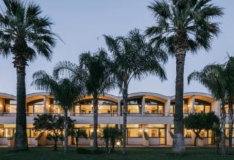 MClub Alicudi has Balcony rooms