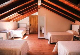 Saint James Way has Balcony rooms