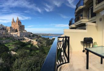 Islands View Apartment allows 18 year olds to book a room