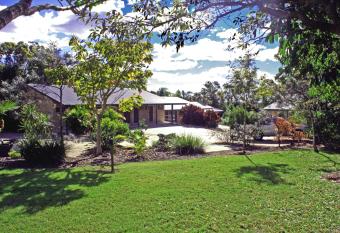 Emeraldene Inn & Eco-Lodge has Balcony rooms