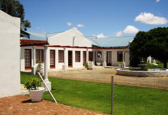 Rhino Creek Estate has Balcony rooms