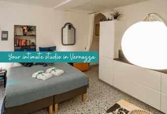 Rissu Nice Studio allows 18 year olds to book a room