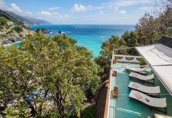 Villa Tanca With AC, Terrace and Views allows 18 year olds to book a room