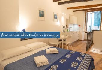 Zia Rina Studio allows 18 year olds to book a room