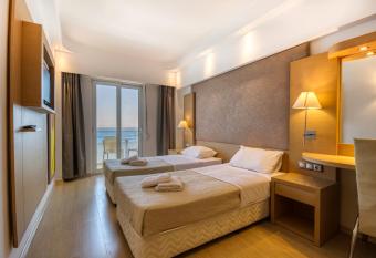 Four Season Colorado Hotel has Balcony rooms