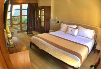 Hotel Casa 88 allows 18 year olds to book a room