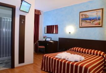 Hotel Iacone has Balcony rooms