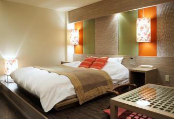 Hotel KBC (Love Hotel) has Smoking rooms