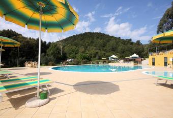 Camping Village Canapai has Balcony rooms